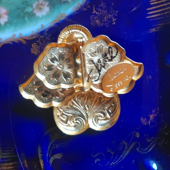 Vintage signed angel brooch - Picture 5 of 6